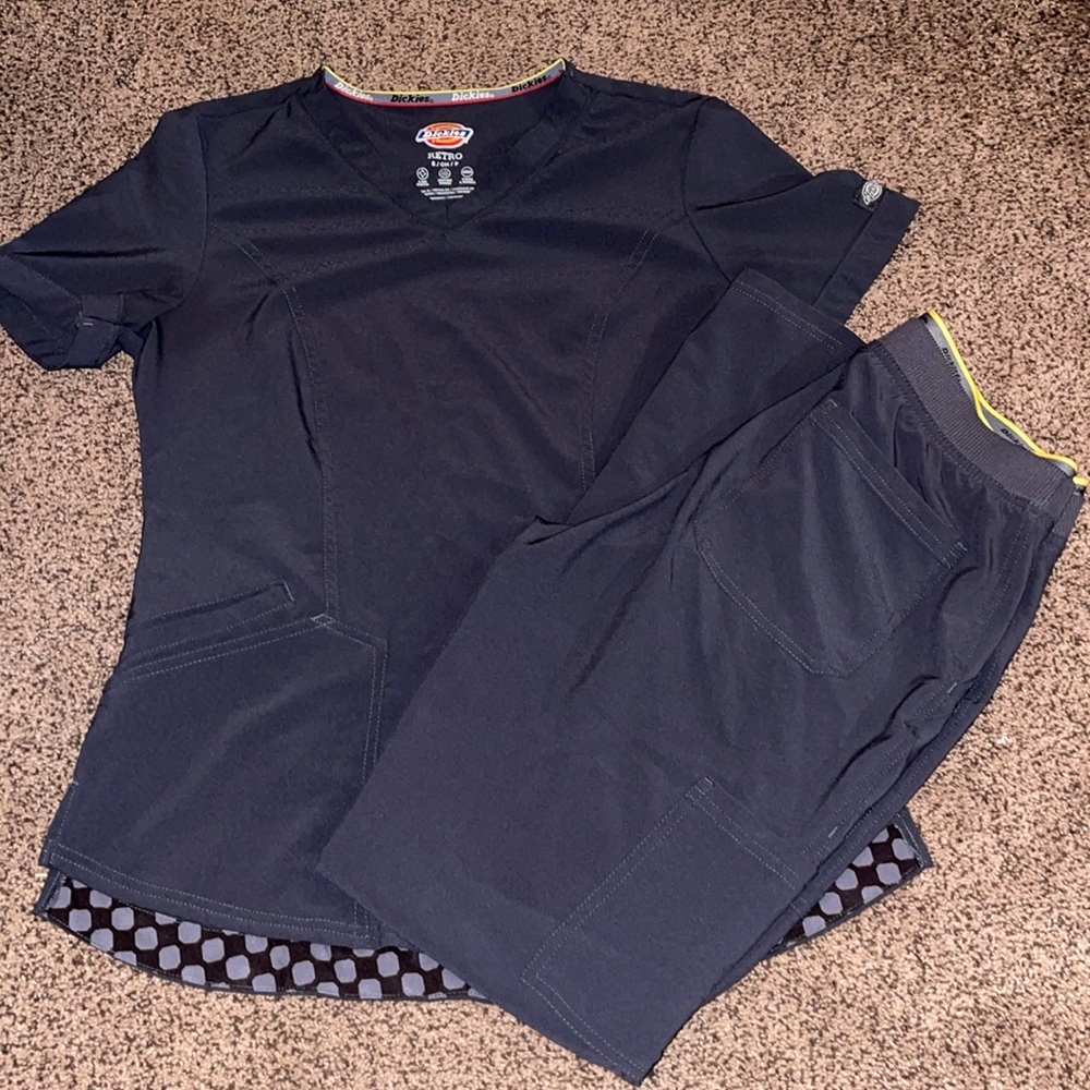 Dickies Scrubs